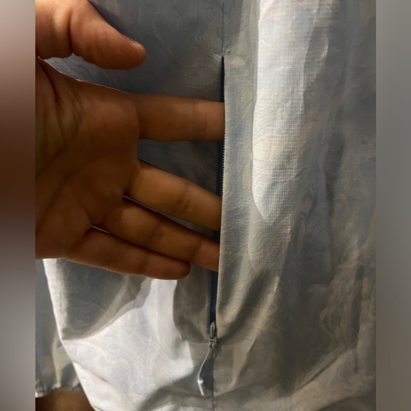 UNIQLO pocketable UV protection jacket - Picture 7 of 7